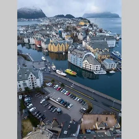 Alesund Skysuite Exterior photo